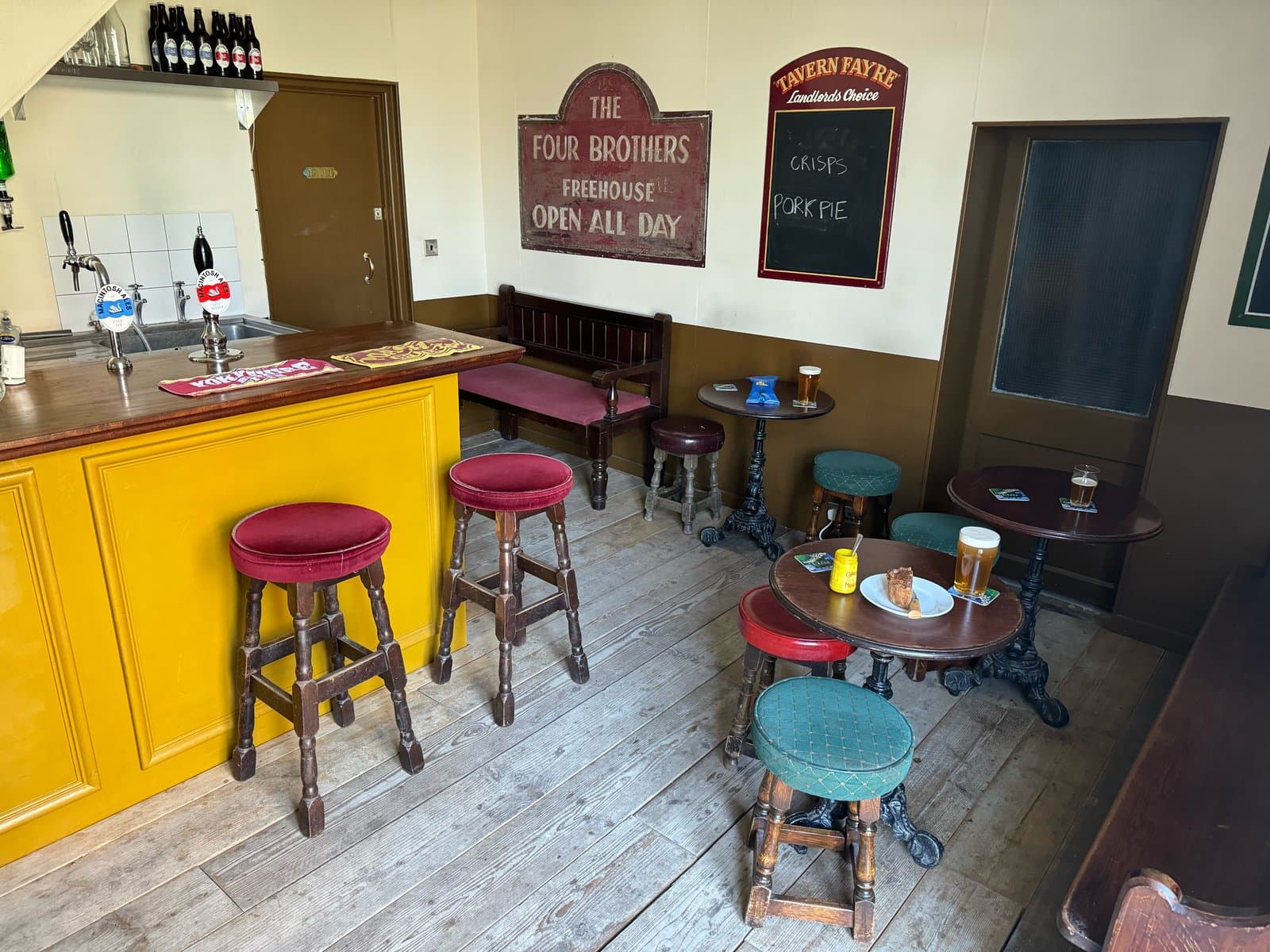 The bar and seating inside the Macintosh Ale House